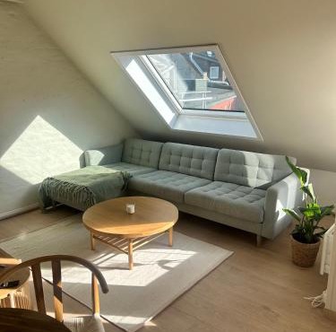 Cozy Apartment Near Centrum with Sunny Terrace
