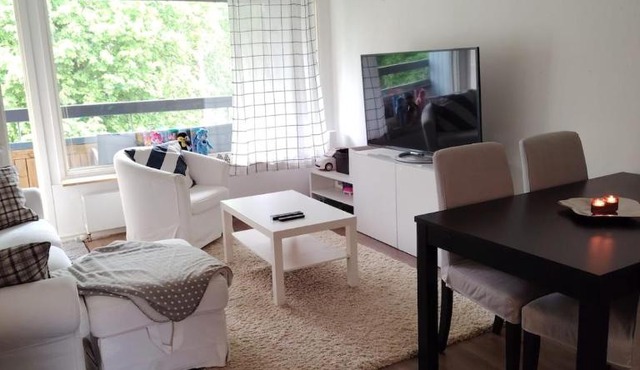 Cozy Apartment Near Station, Free Parking