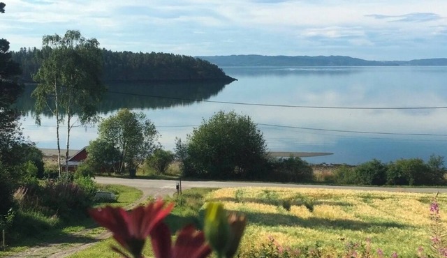 Cozy holiday house by the sea - Skjevikstranden, Steinkjer, Norway