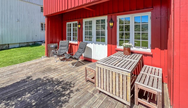 Cozy home in Feda with house sea view