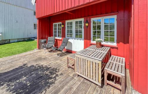 Cozy Home In Feda With House Sea View