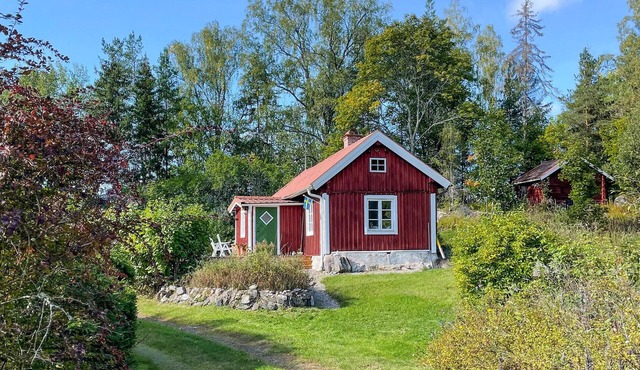 Cozy home in Flen with house a panoramic view