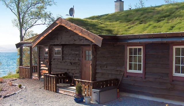 Cozy home in Fusa with sauna