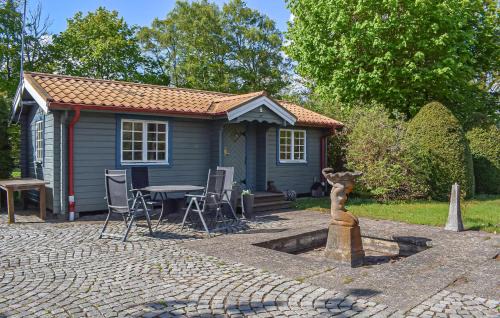 Cozy Home In Gärds Köpinge With Wifi