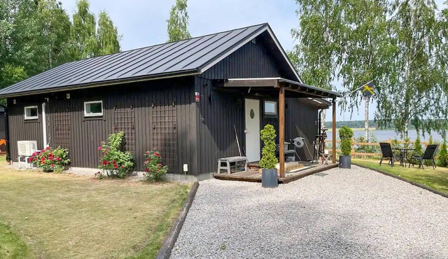 Cozy home in Heby with WiFi