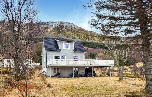 Cozy Home In Kleppstad With House Sea View