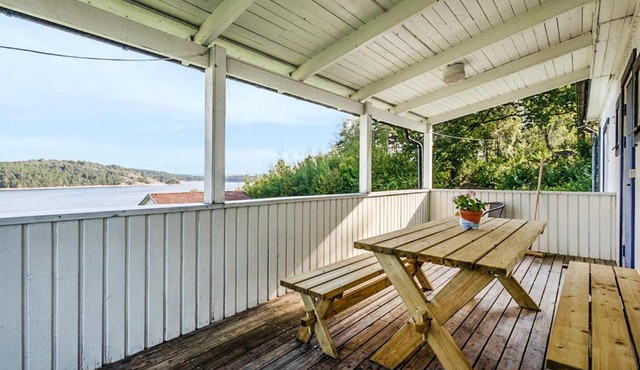 Cozy Home In Myggenäs With Sauna