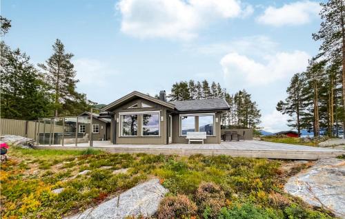 Cozy Home In Nissedal With House Sea View