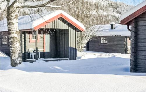 Cozy Home In Sysslebäck With Wifi