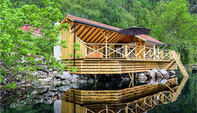Cozy Home In Vråliosen With Sauna
