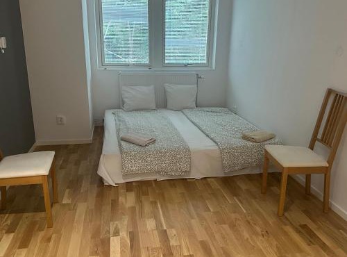 Cozy Studio with 3 beds in Sollentuna Stockholm
