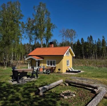Dalslands-torp nära vattnet