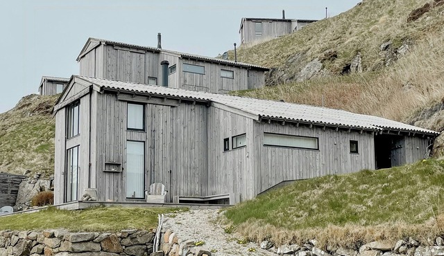 Enjoy sea breeze in architectural gem