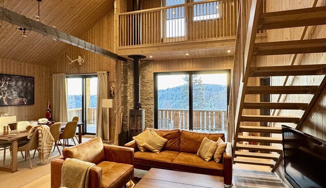 Exclusive holiday home with jacuzzi and pool table