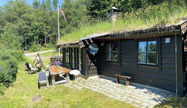 Family-friendly cabin right by Fidjeland ski center