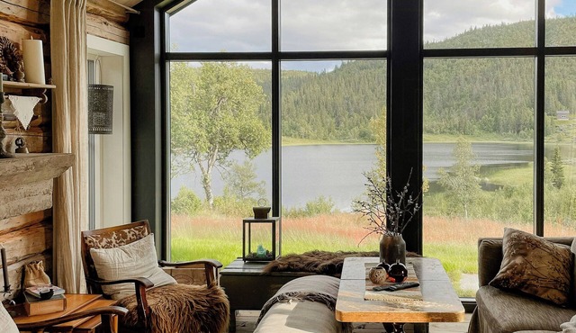 Family-friendly seter cabin near Makalaus peak