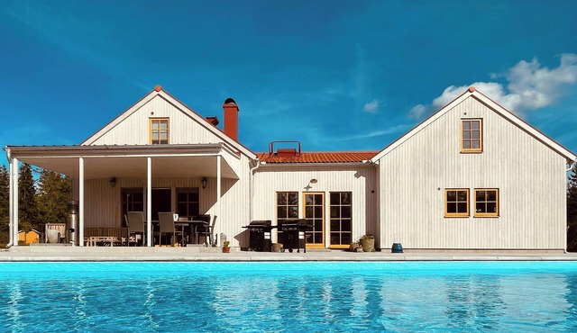 Family-friendly villa with pool in Gotland