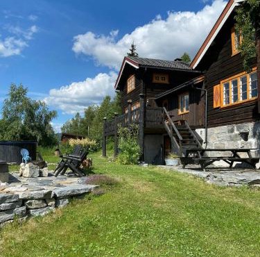Fantastic Charming Cabin By Tinnsjøen in Tinn