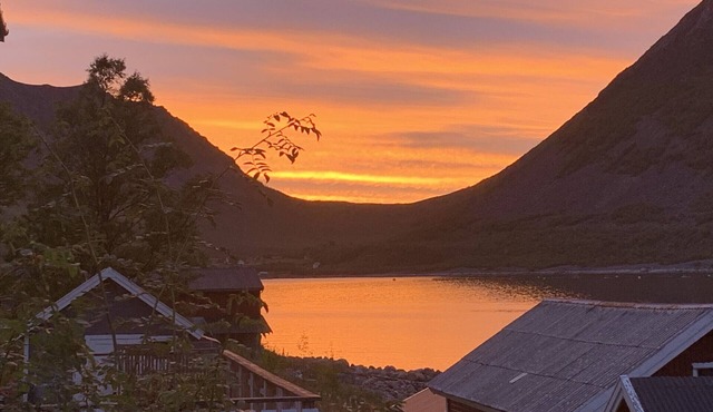 Fantastisk hus med sjøtomt i Gryllefjord