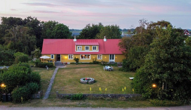 Farmhouse with view towards Kullaberg in BÅSTAD