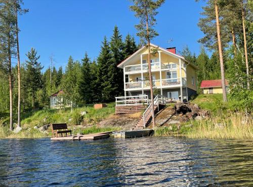 Fishing Cottage Villa Rantakallio Lake Simpele in Melkoniemi
