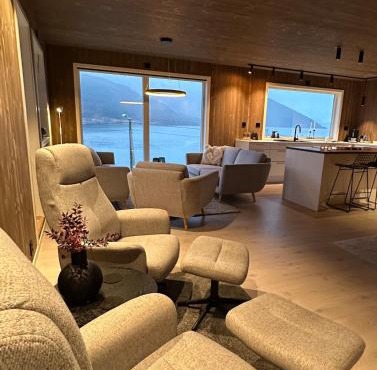 Fjord View Cabin, Aurora, 30 min Airport