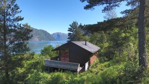 Fjordhytte-2 am Hardangerfjord, grandioses Fjordpanorama, 20 PS Motorboot mietbar!