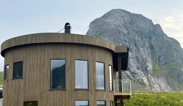 Flakstad beach house Silo B
