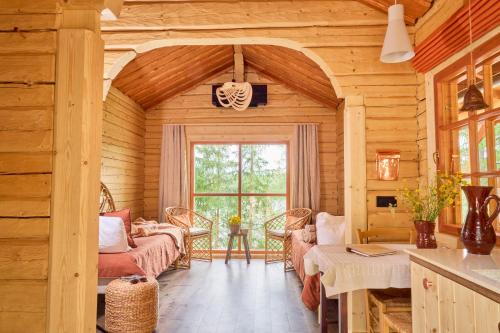 Forest Cabin Ainola with Lake View next to Nuuksio National Park