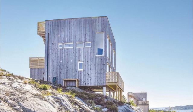 Four-Bedroom Holiday Home In Sondeled