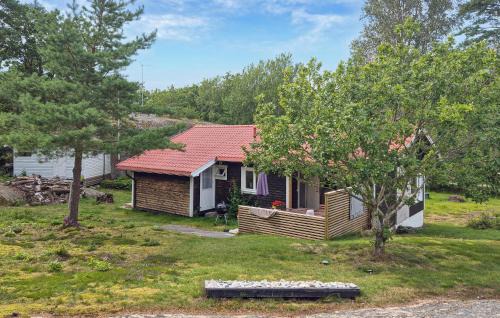 Four-Bedroom Holiday Home In Hjalteby