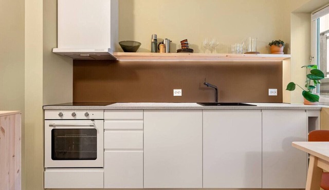Fresh studio apartment, a short walk from Bryggen