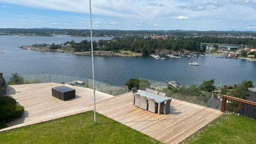 Funkis Villa med Panorama Utsikt sjekk inn 24h in Sandefjord