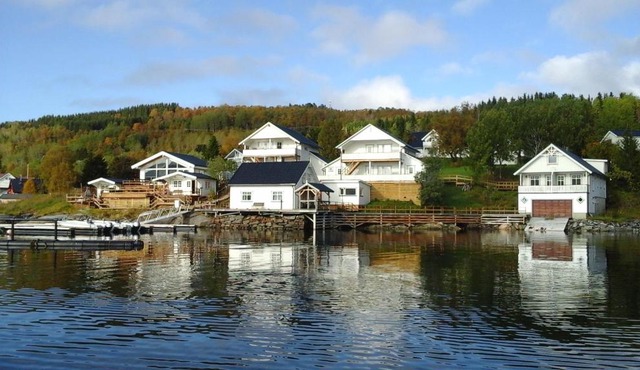 Furoy Hotel Apartments and Boating