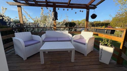 Gäst lägenheten med egen terrass