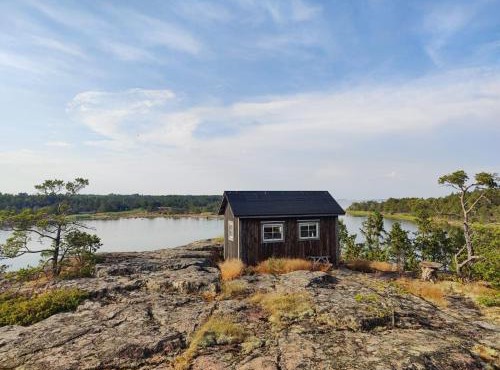 Glasbergsboden, Off-Grid on an island in Odkarby