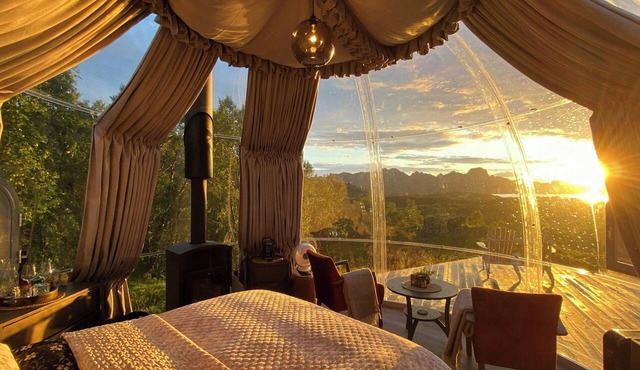 Glass Dome with 360° Fjord & Mountain Views in Sortland