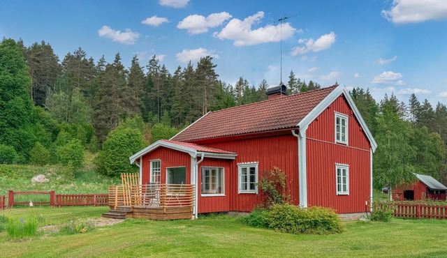Gorgeous home in Aneby with WiFi