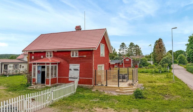 Gorgeous home in Djurås with WiFi