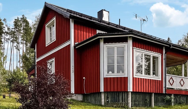 Gorgeous home in Hunge with lake view in Hunge