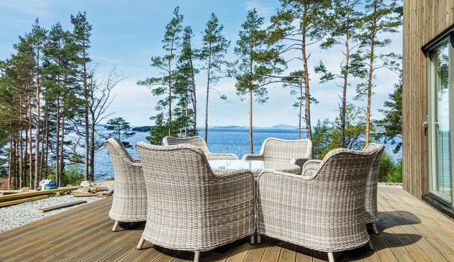 Gorgeous home in Jørpeland with WiFi