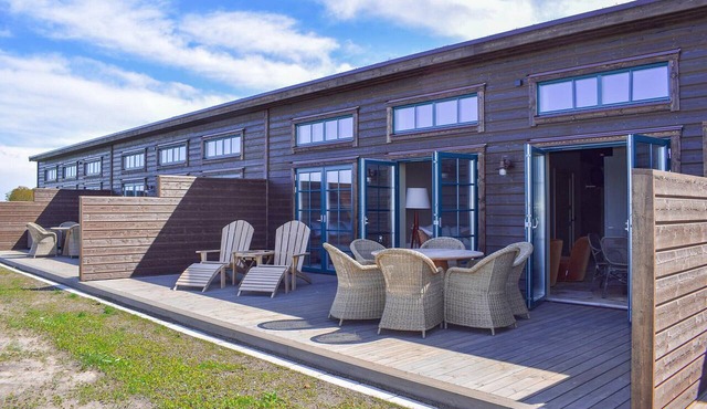 Gorgeous home in Kivik with WiFi