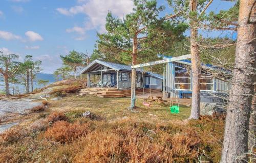 Gorgeous Home In Snillfjord With Wifi