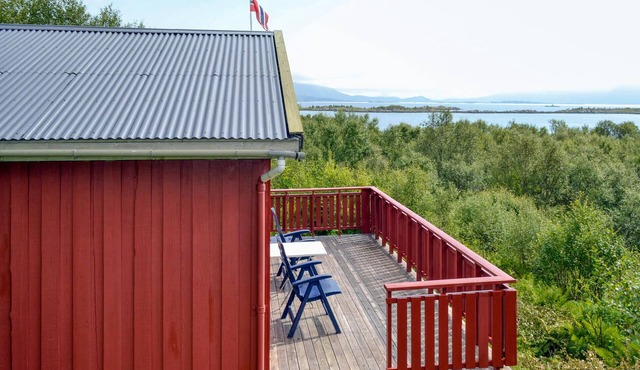 Gorgeous home in Straumsjøen