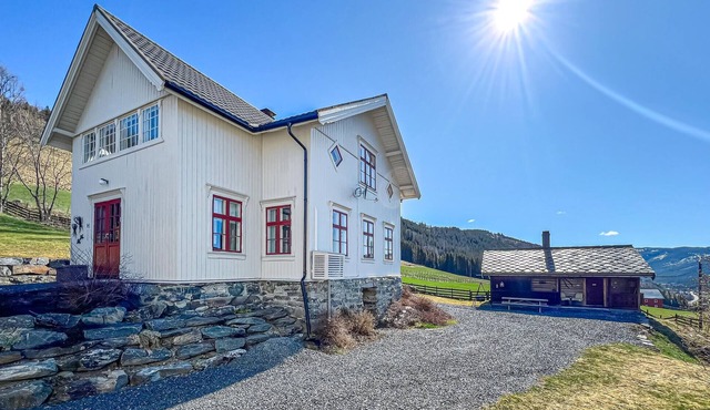 Gorgeous home in Svatsum with WiFi