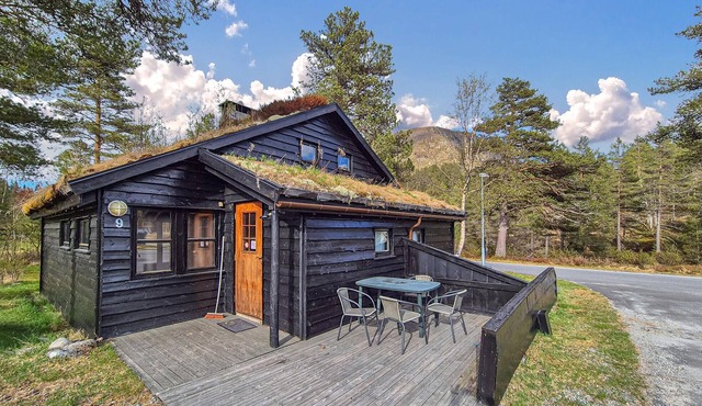 Gorgeous home in Tjørhom with sauna