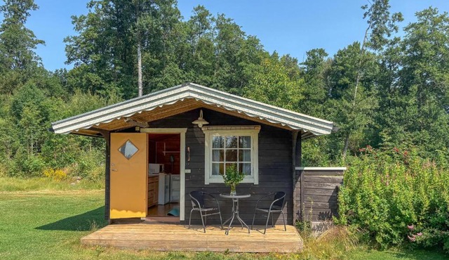 Gorgeous Home In Värnamo With House Sea View