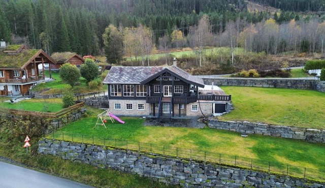 Grand Mountain Retreat Cabin - Panoramic Views in Vossevangen
