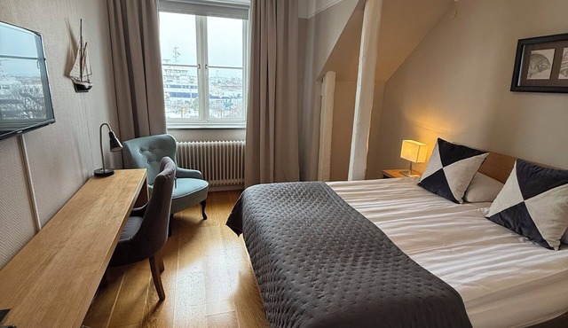 Hamnhotellet Kronan