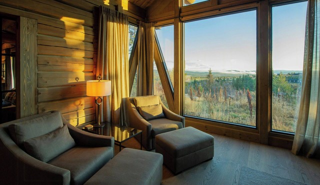 Handcrafted log cabin at Golsfjellet